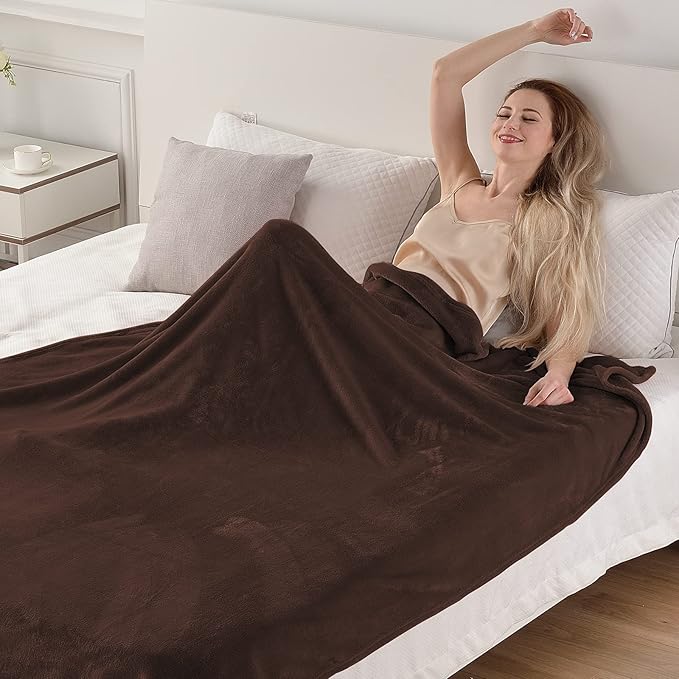 SOCHOW Flannel Fleece Blanket Luxury Twin XL Size, All Season Lightweight Super Soft Cozy Blanket for Bed or Couch, Brown66inch X90''